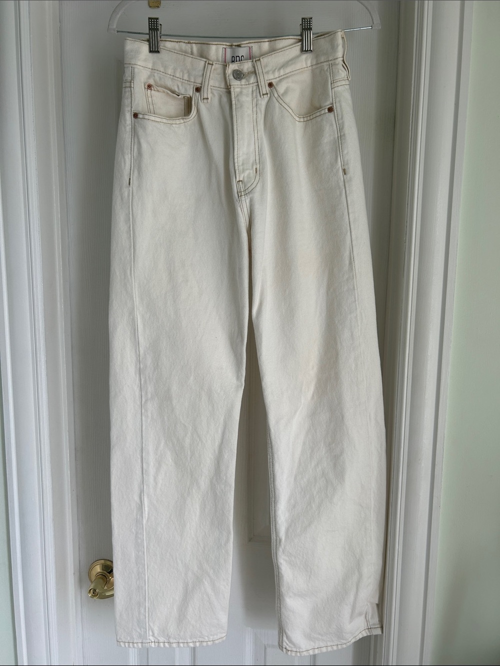 BDG Women’s White Straight-Leg Jeans - Classic Five-Pocket